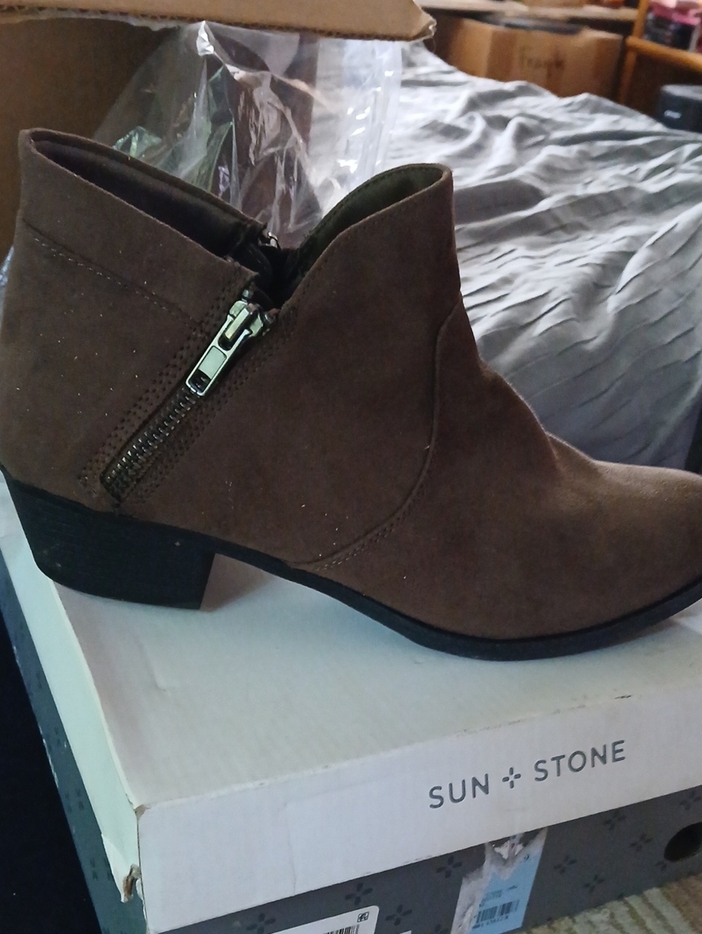 Sun + Stone AbbyF Taupe Ankle Boots Size 9M New - Picture 6 of 6